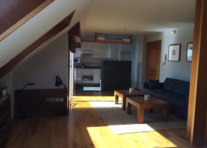 Attic Loft To Wake Up By The Sea. サダ